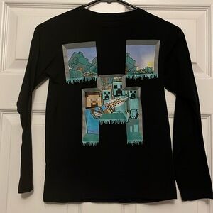 Black and green, Mojang Minecraft tee. Medium.